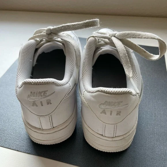 Nike - Air Force One - White - Boys Size 5.5 Youth - Picture 8 of 8